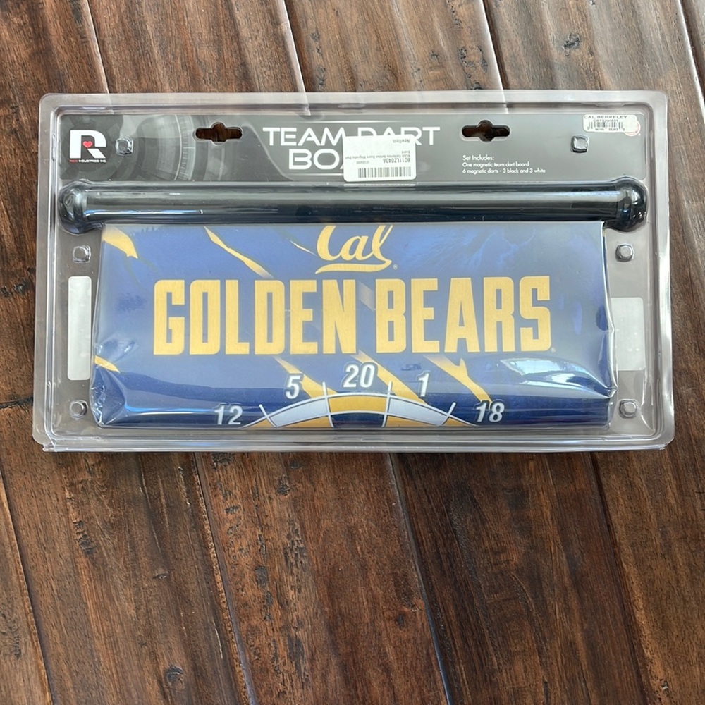 EUC UC Berkeley Magnetic dart game